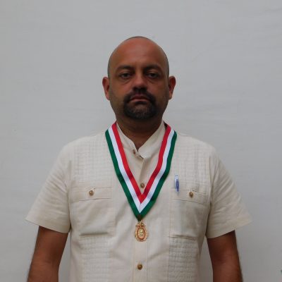 Mtro. Guillermo Tovar Vázquez