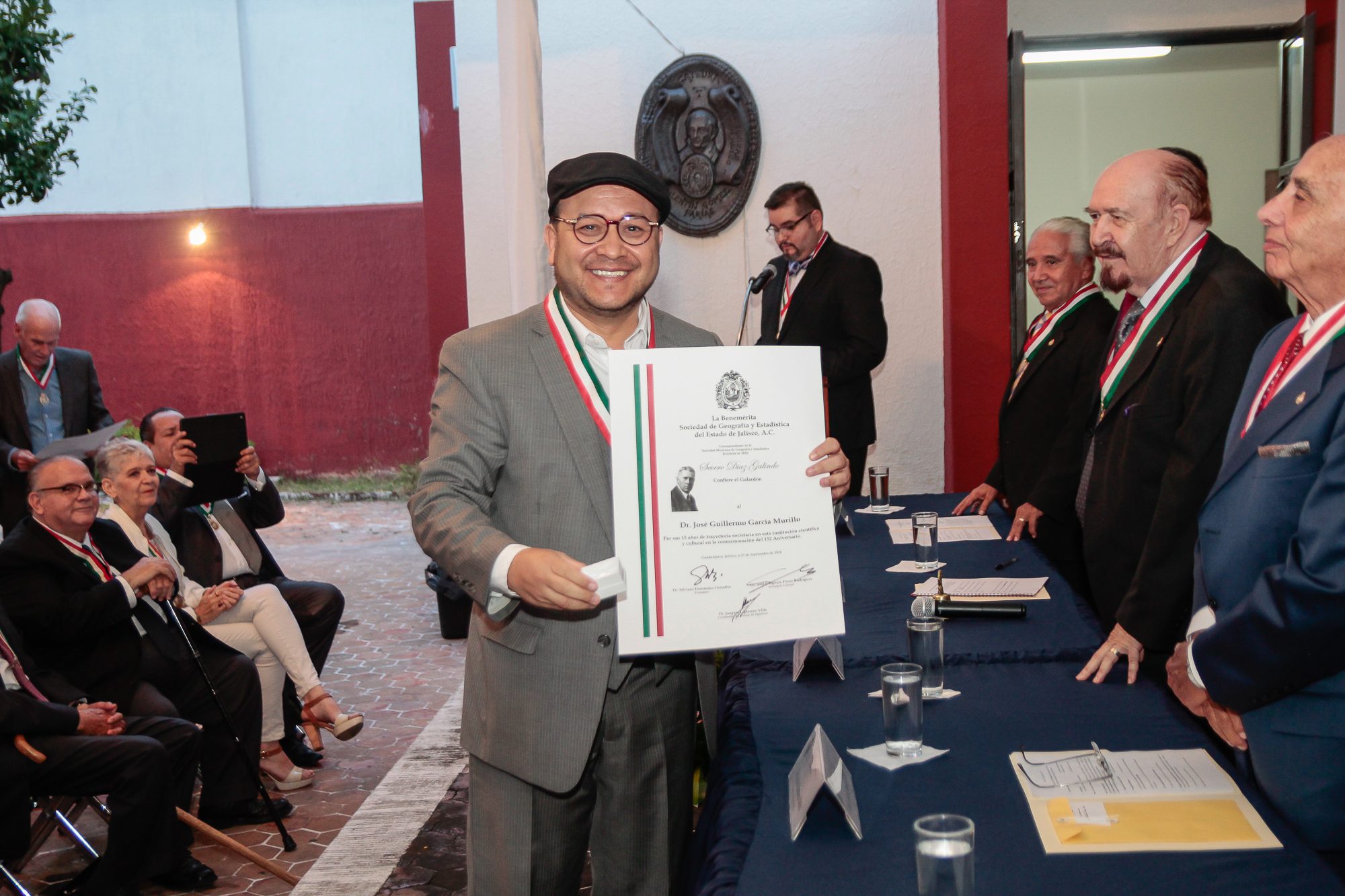 Dr. Guillermo García Murillo
